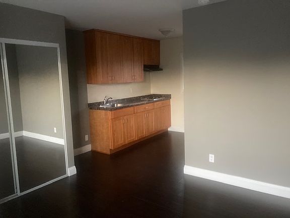 3rd image of 5110 W El Segundo Blvd APT 9