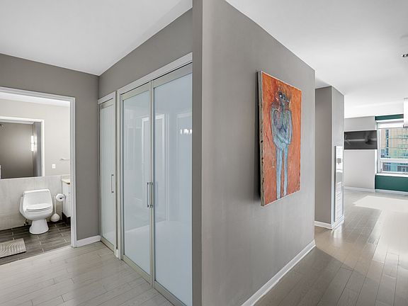 2nd image of 512 N McClurg Ct APT 4409