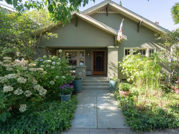 2362 Portola Way, Sacramento, CA 95818