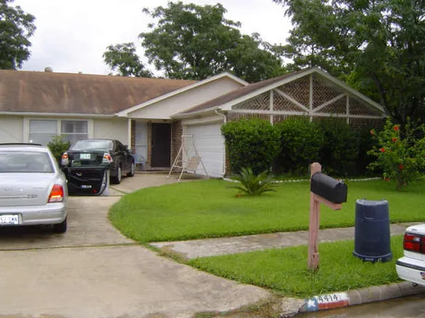 4414 Windrift Dr, Houston, TX 77066