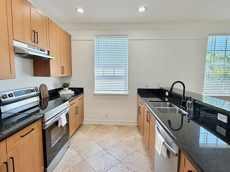 810 3rd Ave N #78 — Photo 23
