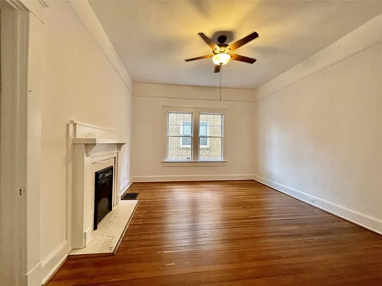 1193 Mansfield Ave NE — Photo 12