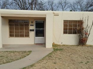 1018 Birch Ln, Carlsbad, NM 88220