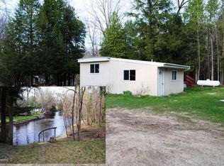 7874 E River Rd, Walkerville, MI 49459