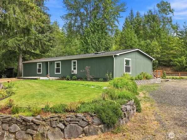 190 E Rasor Place, Belfair, WA 98528