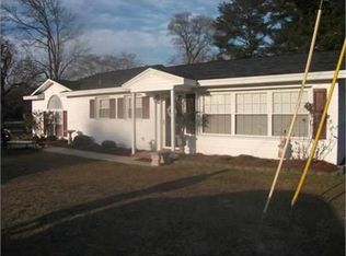 2904 Oakwood Ct, Dillon, SC 29536