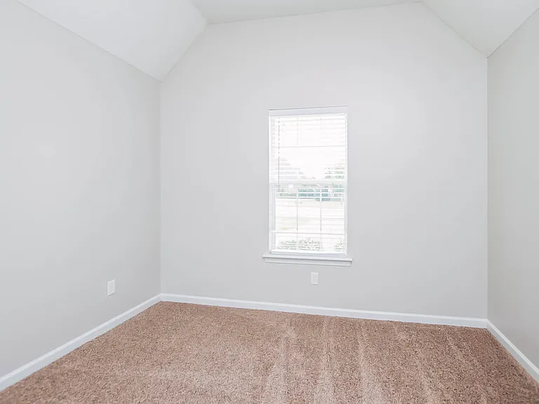 4313 Genevieve Dr — Photo 11