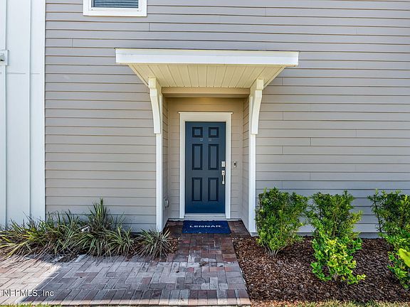 3rd image of 395 BELFORT Court