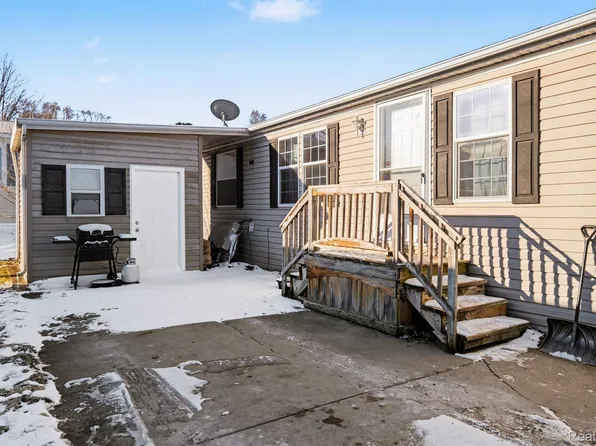 2055 Cedar Cir, Clio, MI 48420