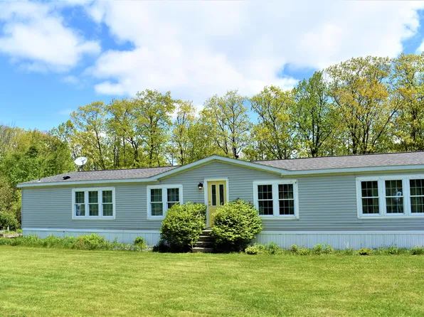 445 Center Minot Hill Road, Minot, ME 04258