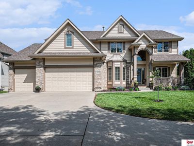16530 Douglas Cir, Omaha, NE, 68118