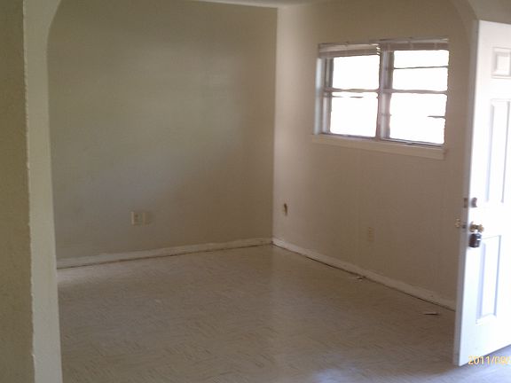 2nd image of 4512 Birdwell Ln