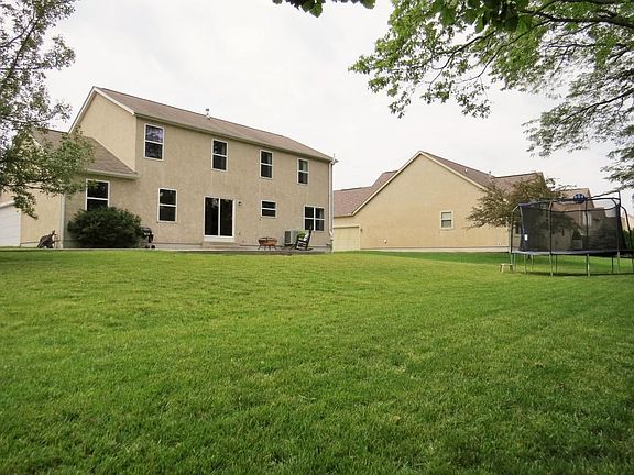 5th image of 2624 Loris Way