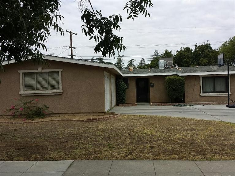 2nd image of 4143 E Buckingham Way