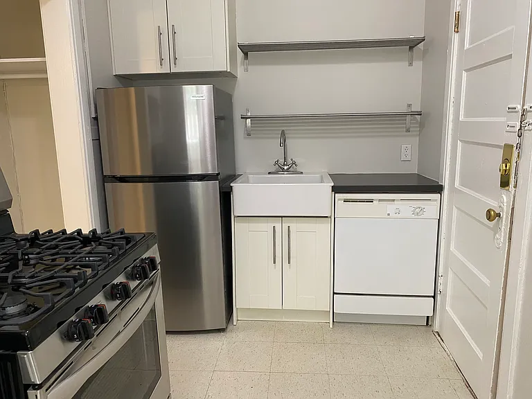 1985 Portland Ave #3 — Photo 7