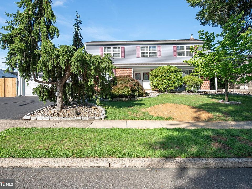 1st image of 404 Placemont Rd