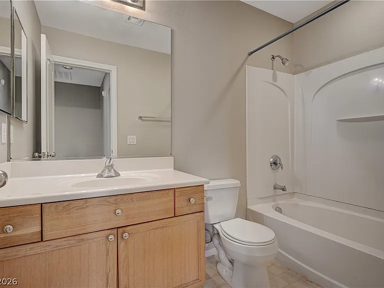 10592 Valdosta Ave — Photo 43