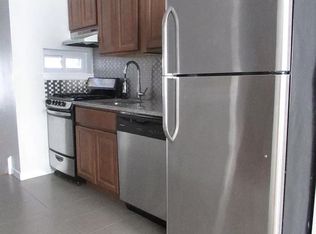 525 N 33rd St #2, Philadelphia, PA 19104