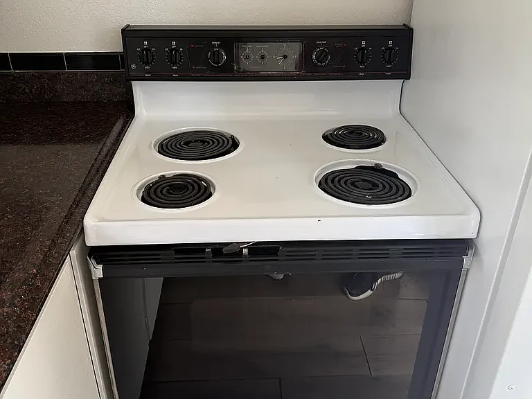 808 E Sherman Ave #808 — Photo 10