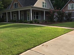 595 Ashley Glen Dr, Williamson, GA 30292