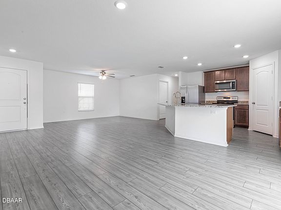 4th image of 26 Rockingham Ln