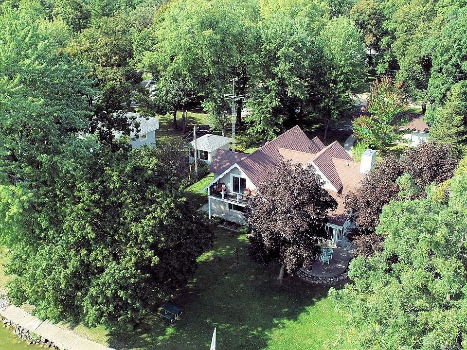 1st image of 153 Golden Dr