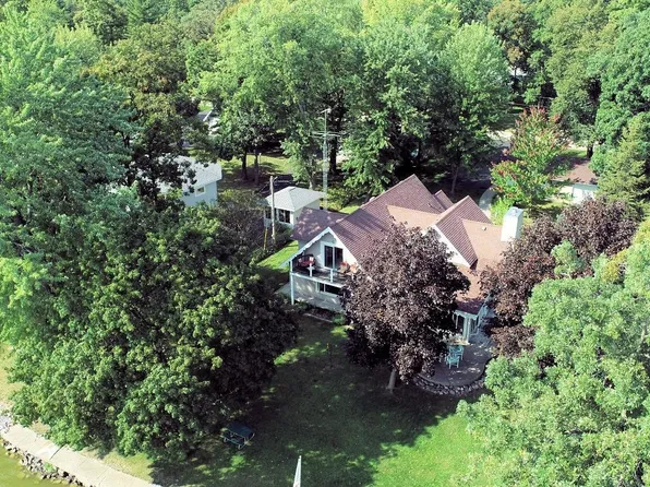 153 Golden Dr, Briggsville, WI 53920