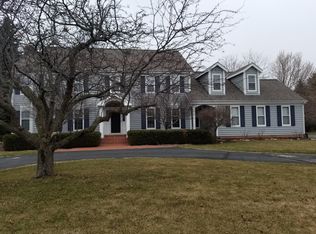 338 W Aster Ln, Mequon, WI 53092