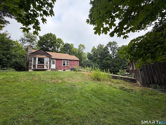 4th image of 1318 Litchfield Turnpike