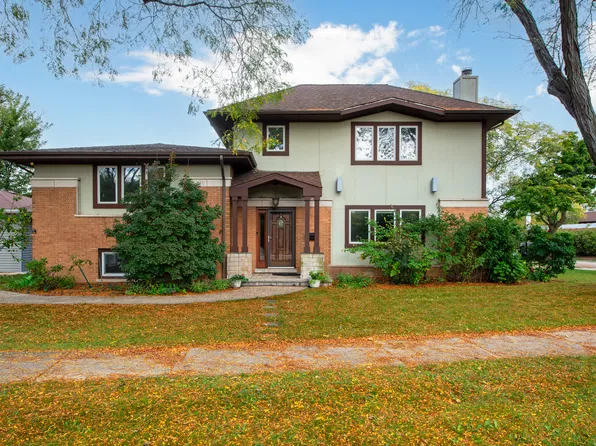 301 Kilpatrick Ave, Wilmette, IL 60091