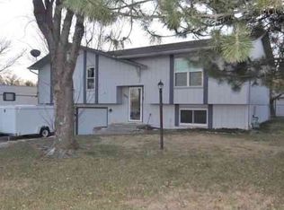 3211 SE West Edge Rd, Topeka, KS 66605