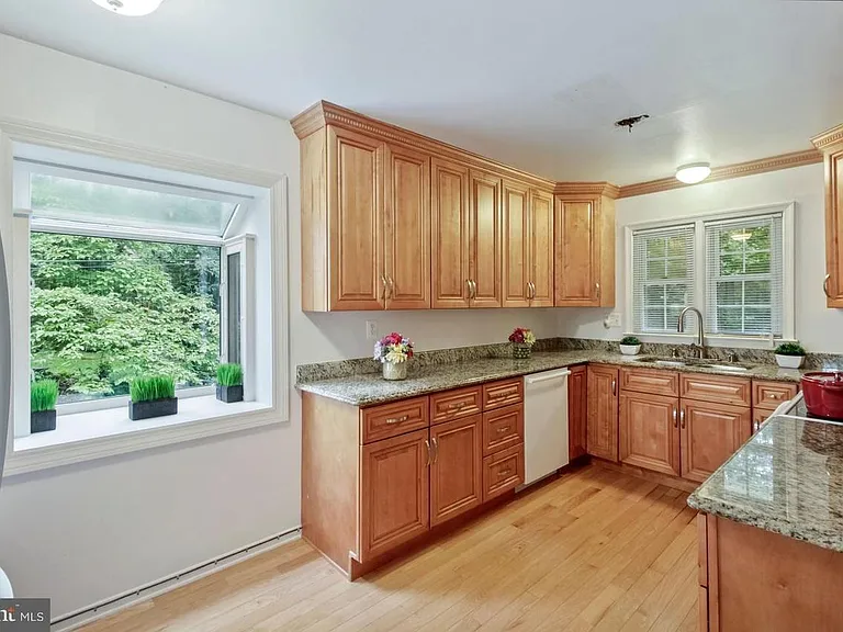 14908 Claude Ln — Photo 7