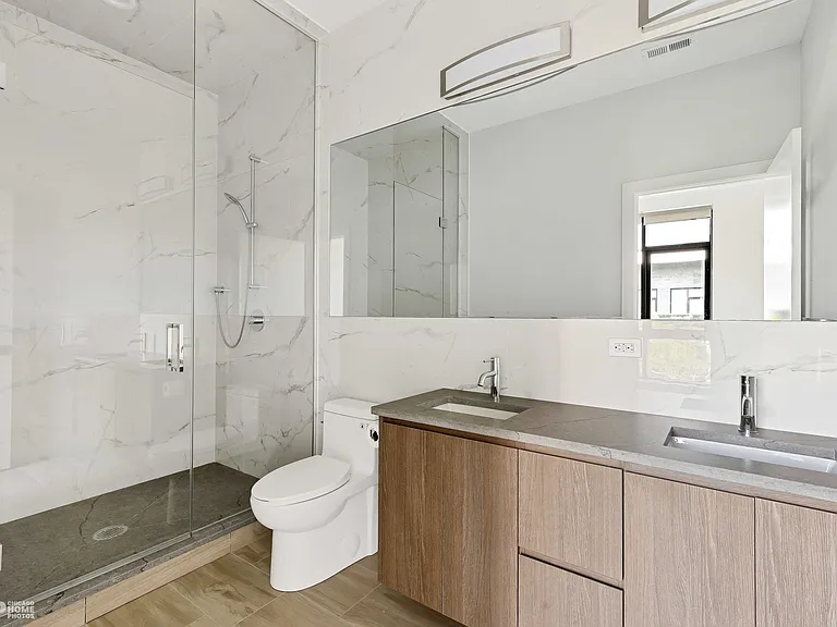 3207 N Lawndale Ave #203 — Photo 12