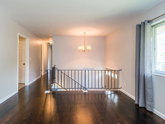 4th image of 6117 Rivercliff Ln