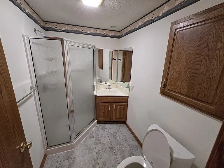 420 Steinway Rd — Photo 11