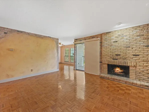 15151 Berry Trl APT 1404, Dallas, TX 75248