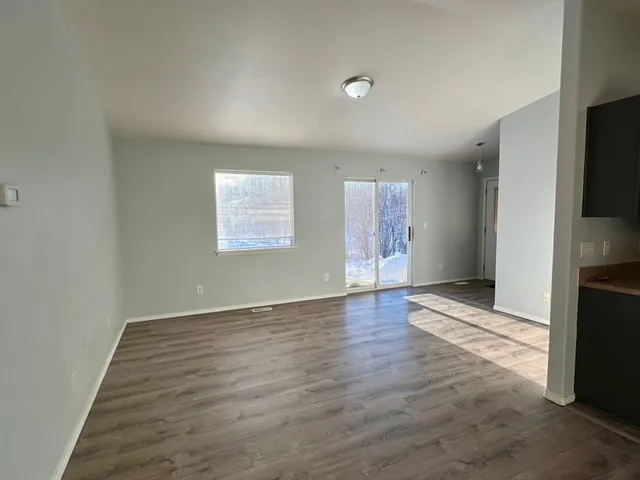 2231 N Northway Ln #1 — Photo 4