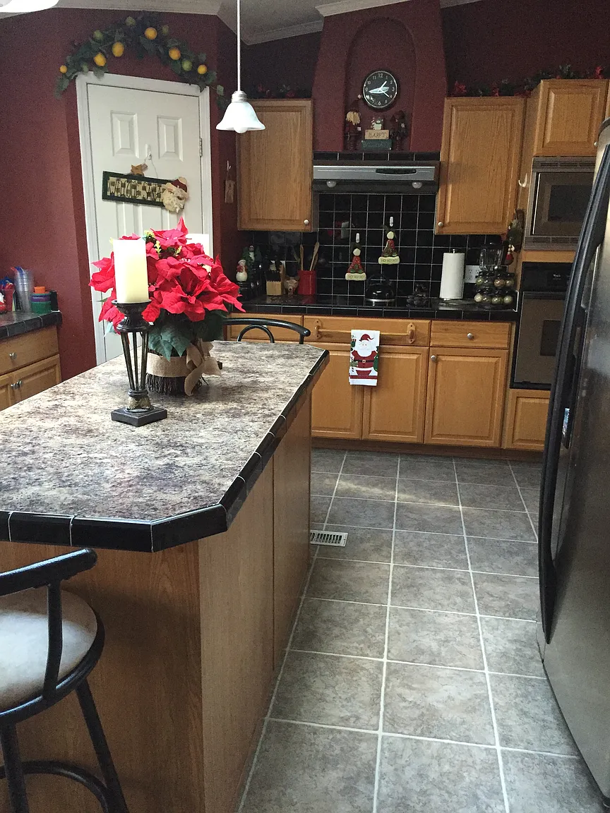 1043 Floral St photo 1