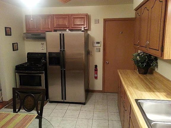 4663 Kitchen 1