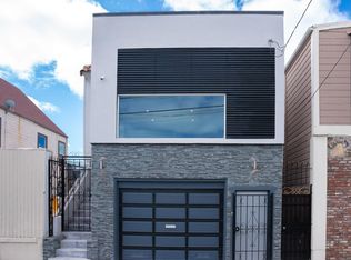 1461 Thomas Ave, San Francisco, CA 94124