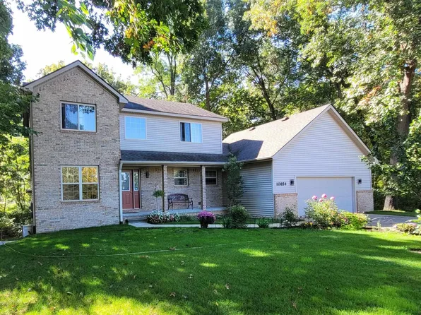 10854 Culver Rd, Brighton, MI 48114