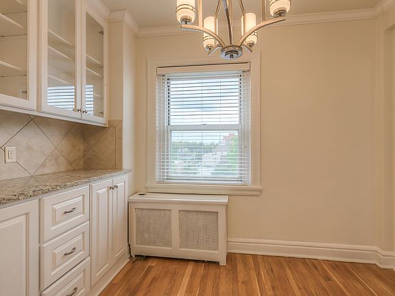 5th image of 420 E Armour Blvd APT 3NW