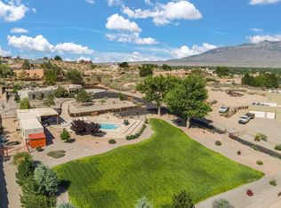 1524 W Meadowlark Ln, Corrales, NM 87048