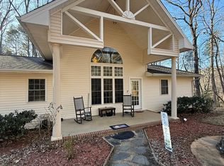 1040 N Rocky River Rd, Sanford, NC 27330