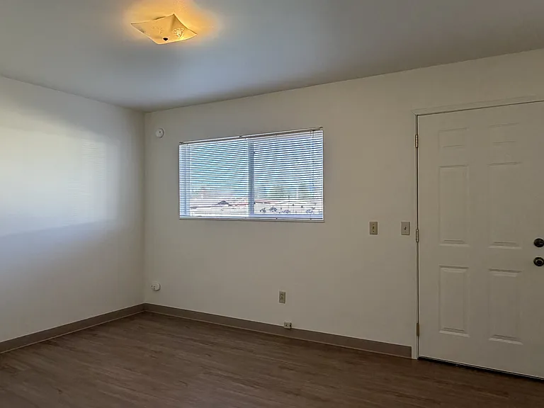 3435 Edgewood Rd — Photo 19