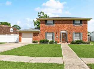 676 E Marlin Ct, Terrytown, LA 70056