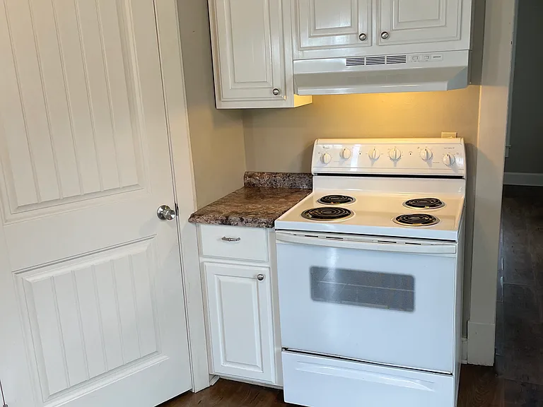 2805 S Joplin Ave — Photo 5