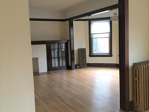 5th image of 3811 N Lawndale Ave #3EE