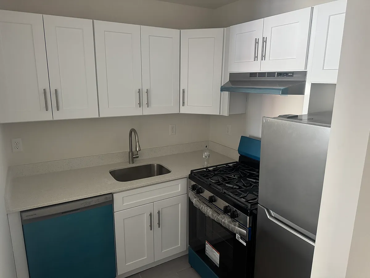 Building Photo - 671 Bronx River Rd #5Q