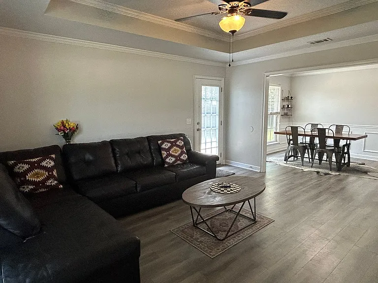 120 Grandview Dr — Photo 4